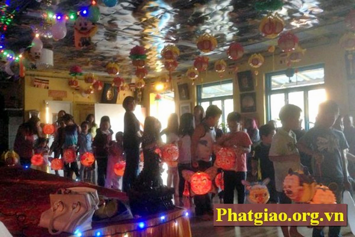 Trung thu Thuy Dien